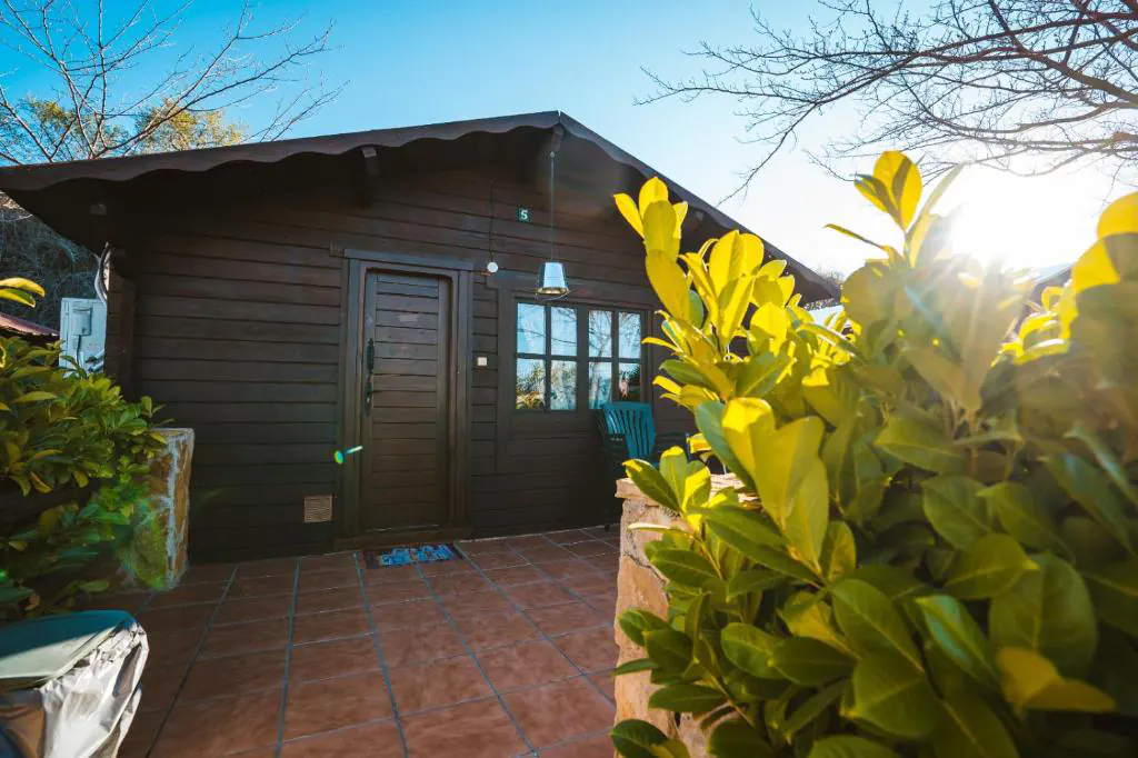 Zona exterior de un bungalow